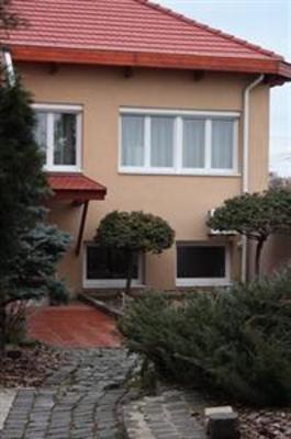 фото отеля Sebestyén Apartmanház-Motel
