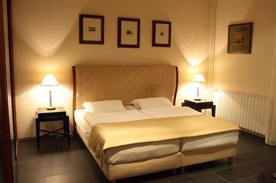 фото отеля Sebestyén Apartmanház-Motel