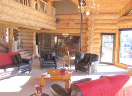 фото отеля Log House Retreat