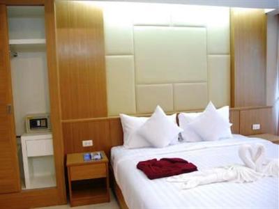 фото отеля Hallo Patong Hotel Phuket