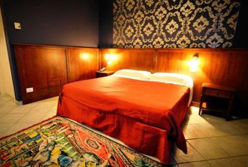 фото отеля Oasis Hotel Cherasco