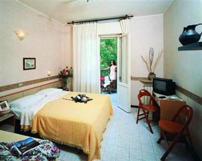 фото отеля Hotel Confort Cattolica
