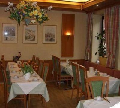 фото отеля Hotel Zum Winzermännle