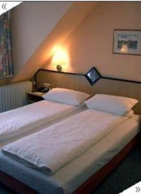 фото отеля Hotel Zum Winzermännle