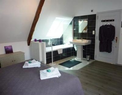 фото отеля Maison d'Hotes Les Belles de Mai