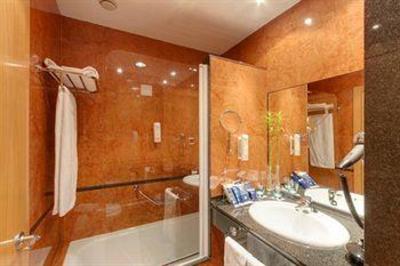 фото отеля Tryp Leon