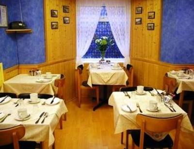 фото отеля Marina Guest House Scarborough