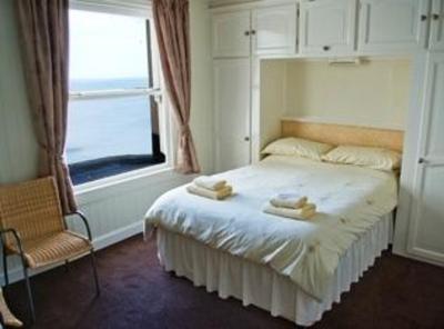 фото отеля Marina Guest House Scarborough