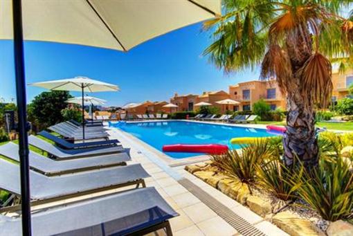 фото отеля Pinheiros da Balaia Villas