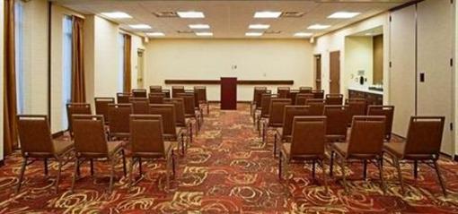 фото отеля Hampton Inn & Suites Pittsburgh Waterfront
