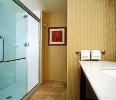 фото отеля Hampton Inn & Suites Pittsburgh Waterfront