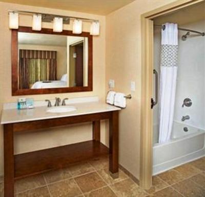 фото отеля Hampton Inn & Suites Pittsburgh Waterfront