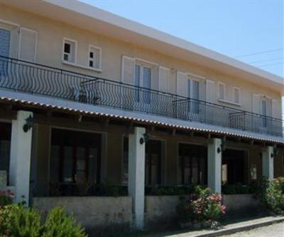 фото отеля Hotel Des Nacres