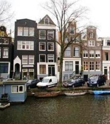 фото отеля Chic & Basic Amsterdam