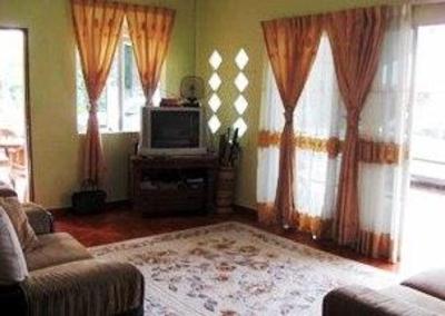 фото отеля Homestay Kampung Lonek