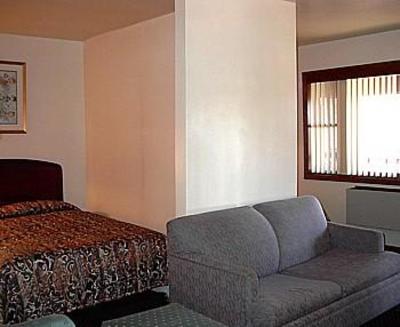 фото отеля Red Carpet Inn Point Pleasant