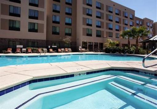 фото отеля Courtyard Phoenix North / Happy Valley