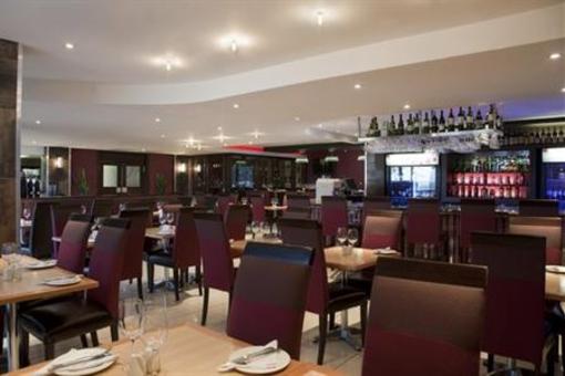 фото отеля Holiday Inn Express Sandton-Woodmead