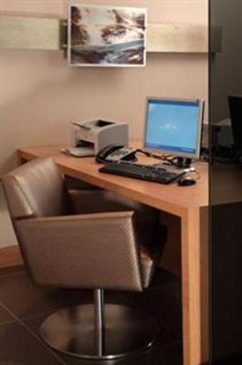 фото отеля Holiday Inn Express Sandton-Woodmead