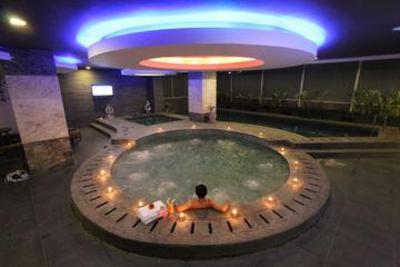 фото отеля Carrcadin Business and Entertainment Hotel