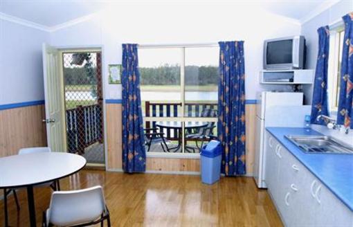 фото отеля Stoney Park Holiday Park Lodge Telegraph Point