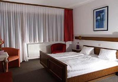 фото отеля Hotel Garni Tirol