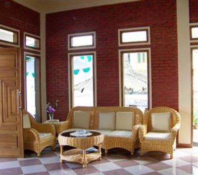 фото отеля Bintang Redannte Hotel