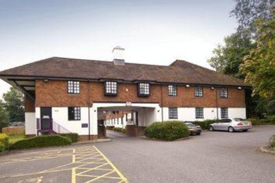 фото отеля Premier Inn Redhill (England)