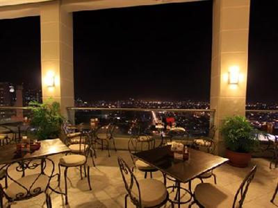 фото отеля City Garden Hotel Makati