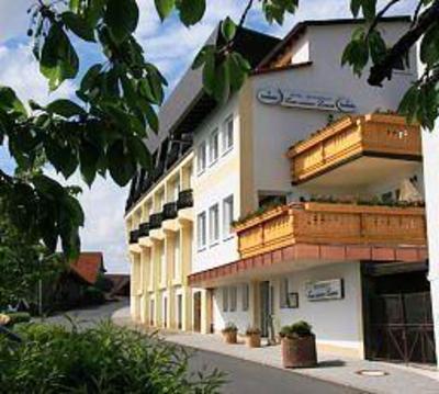 фото отеля Hotel Zum Weissen Lamm