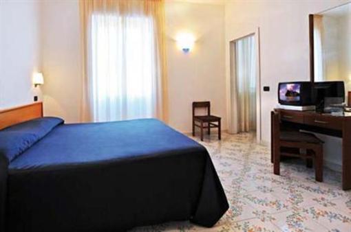 фото отеля Hotel Flora Ischia