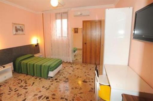 фото отеля Hotel Tropical