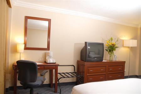 фото отеля Holiday Inn Express Toluca