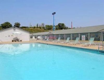 фото отеля Knights Inn Parkersburg