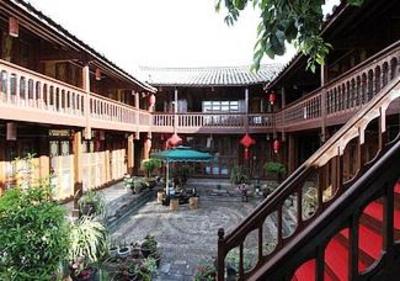 фото отеля Lijiang Red Flower Inn