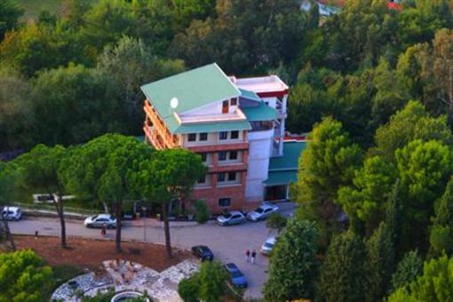 фото отеля Vila Park Hotel Tirana