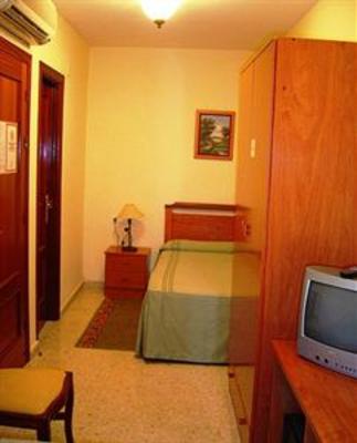 фото отеля Hostal Pino Donana