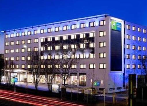 фото отеля Holiday Inn Express Stuttgart Airport