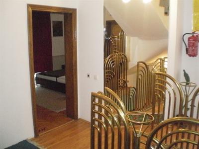 фото отеля Garni Hotel Grinka M
