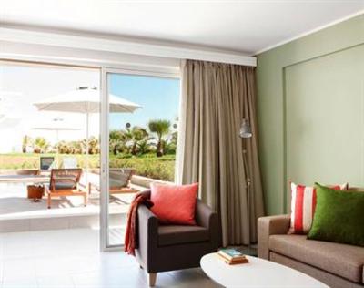 фото отеля Apladas Beach Hotel