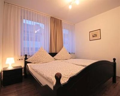 фото отеля Hotel zum Schwan Weilerswist