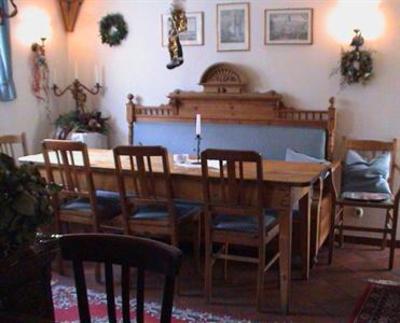 фото отеля Hotel zum Schwan Weilerswist