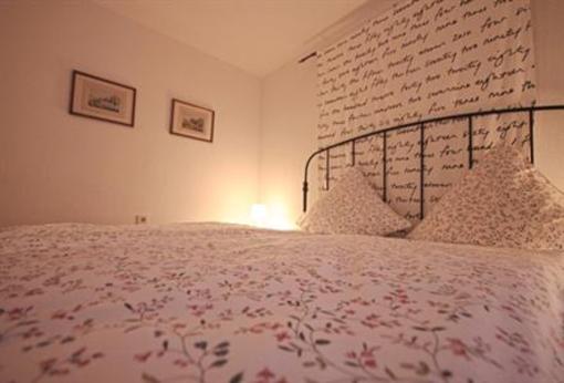 фото отеля Hotel zum Schwan Weilerswist