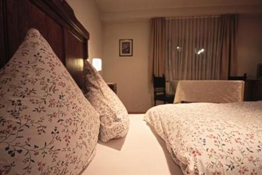 фото отеля Hotel zum Schwan Weilerswist