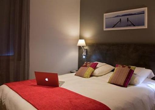 фото отеля Hotel Les Bruyeres Plouigneau