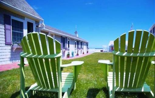 фото отеля Inn on the Beach