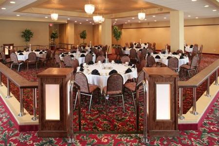 фото отеля Holiday Inn Rapid City - Rushmore Plaza