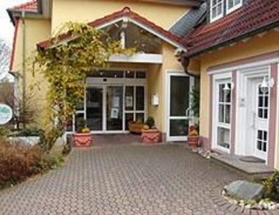 фото отеля Hotel Haus Am Park Bad Hersfeld