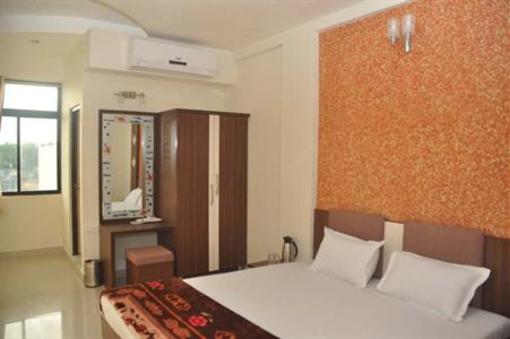 фото отеля Skylon Hotel Gandhinagar