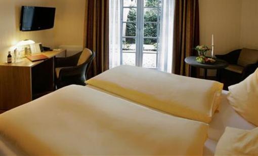 фото отеля Hotel Wardenburger Hof